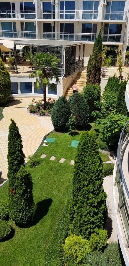 Apartment With Green Terrace Burgas City Exterior foto
