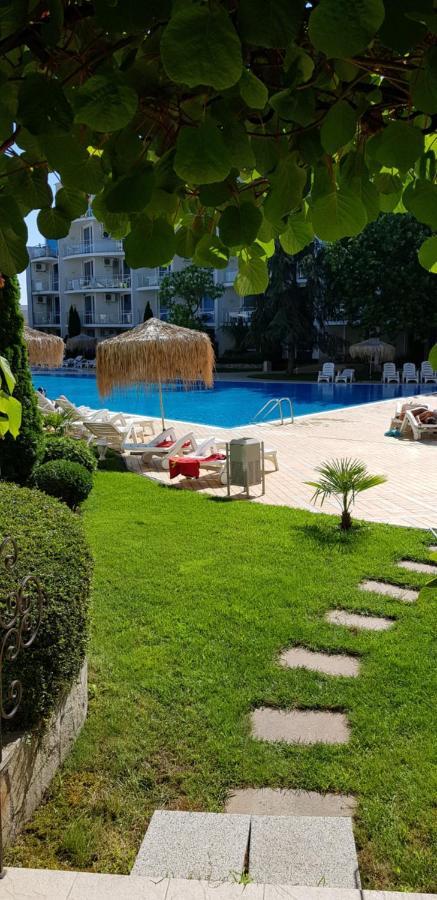 Apartment With Green Terrace Burgas City Exterior foto