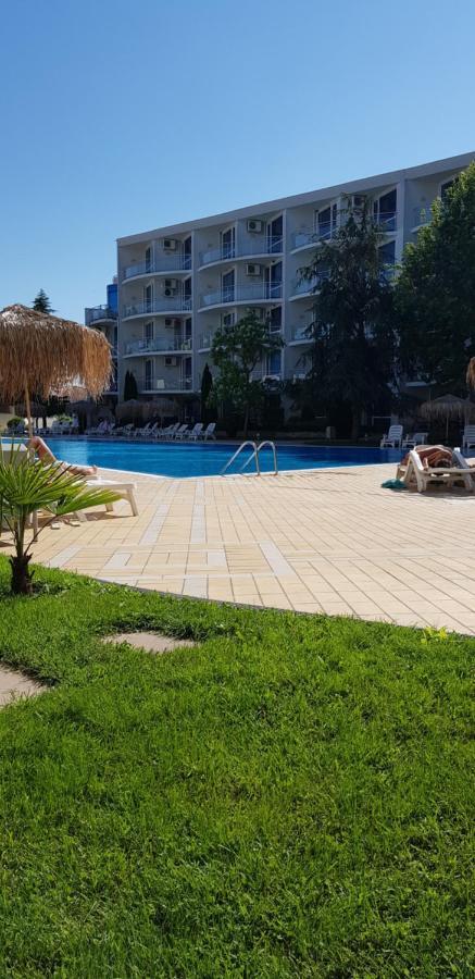 Apartment With Green Terrace Burgas City Exterior foto