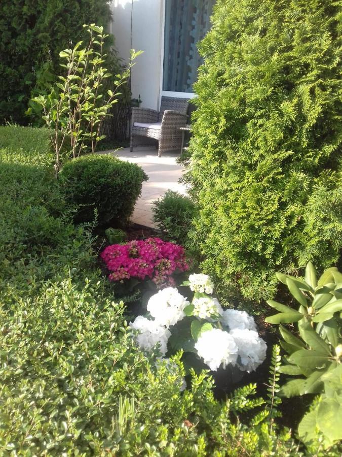 Apartment With Green Terrace Burgas City Exterior foto