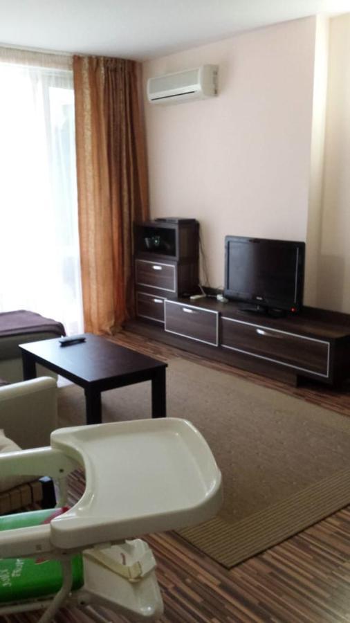 Apartment With Green Terrace Burgas City Exterior foto