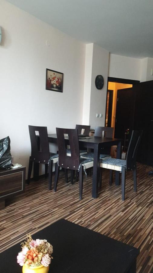 Apartment With Green Terrace Burgas City Exterior foto