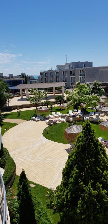 Apartment With Green Terrace Burgas City Exterior foto