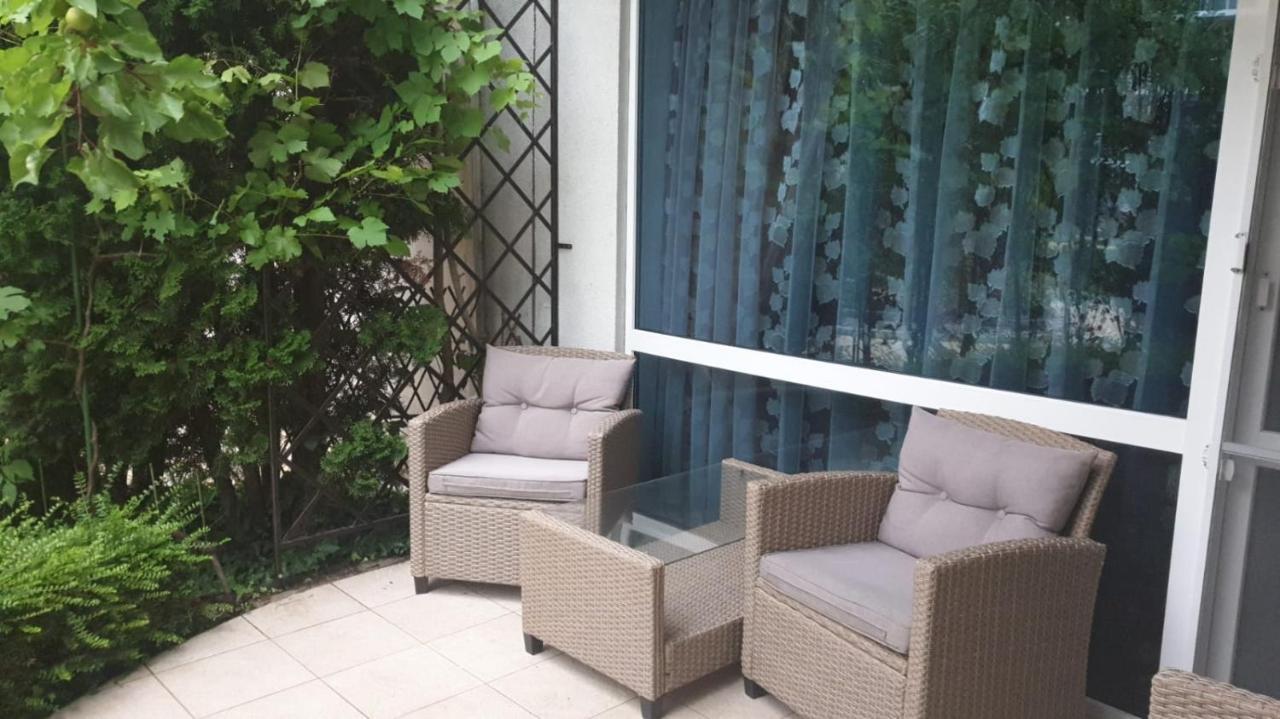 Apartment With Green Terrace Burgas City Exterior foto