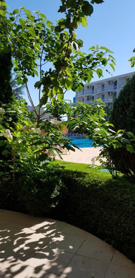 Apartment With Green Terrace Burgas City Exterior foto