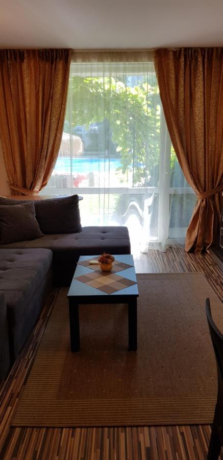Apartment With Green Terrace Burgas City Exterior foto