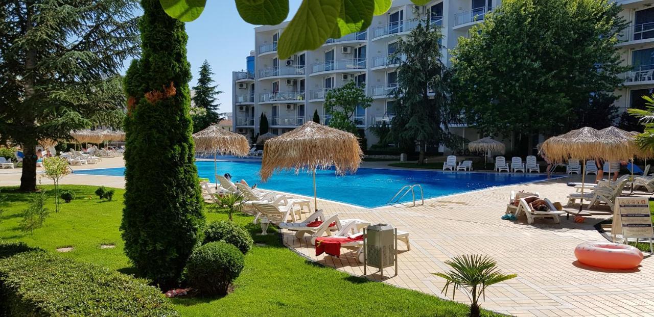 Apartment With Green Terrace Burgas City Exterior foto